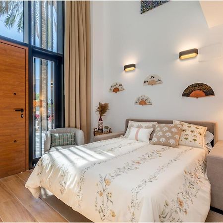 Apartup Opera Loft Love Valencia Eksteriør billede